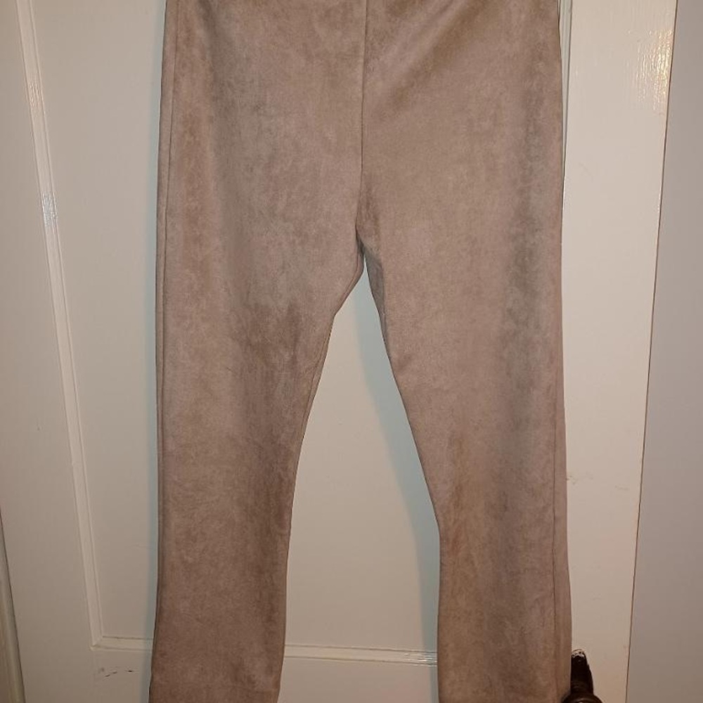 Gretchen Scott Tan Suede Gripeless Pants Sz. L Retail $179